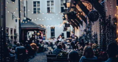 Wrocław - gdzie zjeść? Najlepsze restauracje we Wrocławiu (azjatyckie, polskie, włoskie, wegetariańskie)  