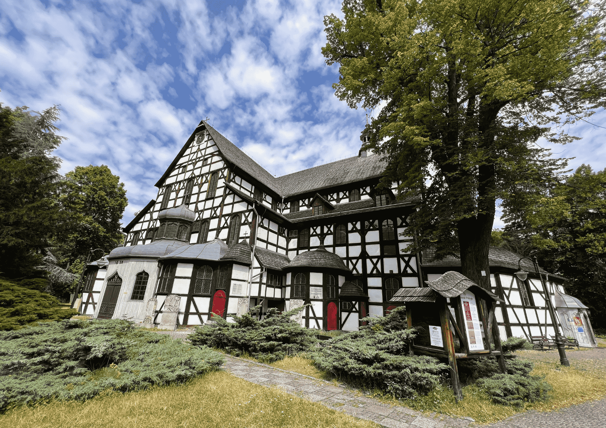 kosciol pokoju swidnica 1