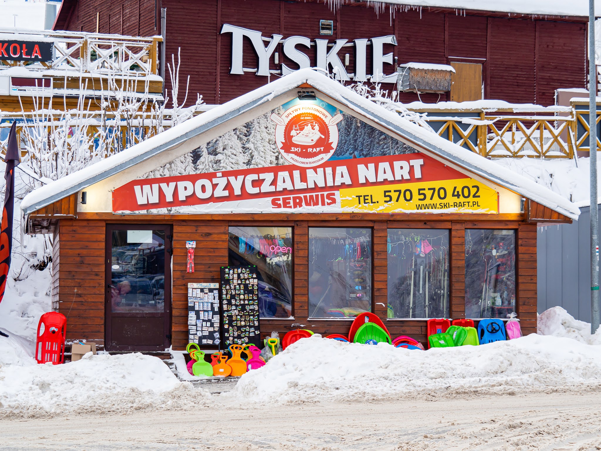 wypożyczalnia nart zieleniec