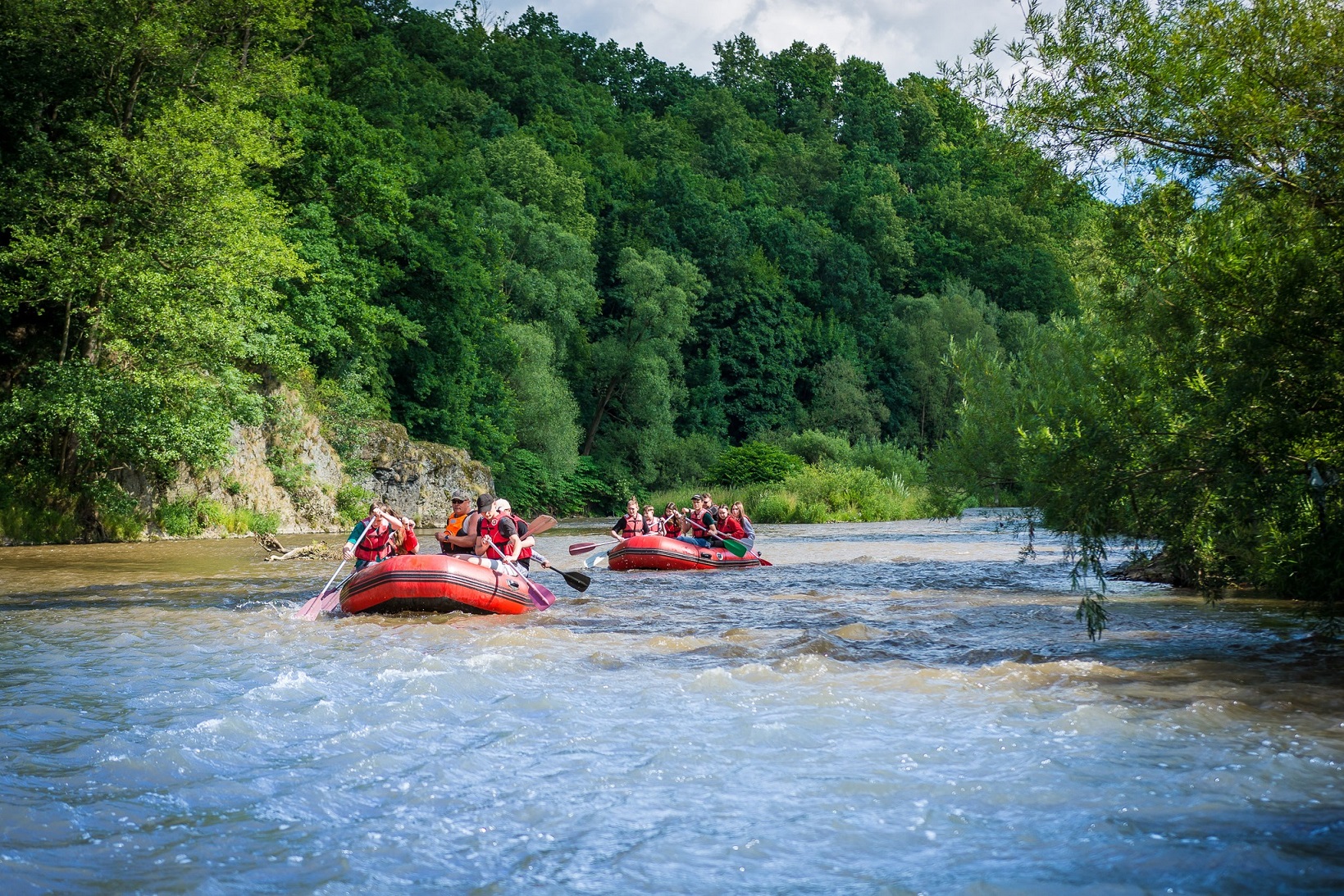 Rafting-Bardo-gdzie-wybrac-sie-na-splyw-pontonowy?
