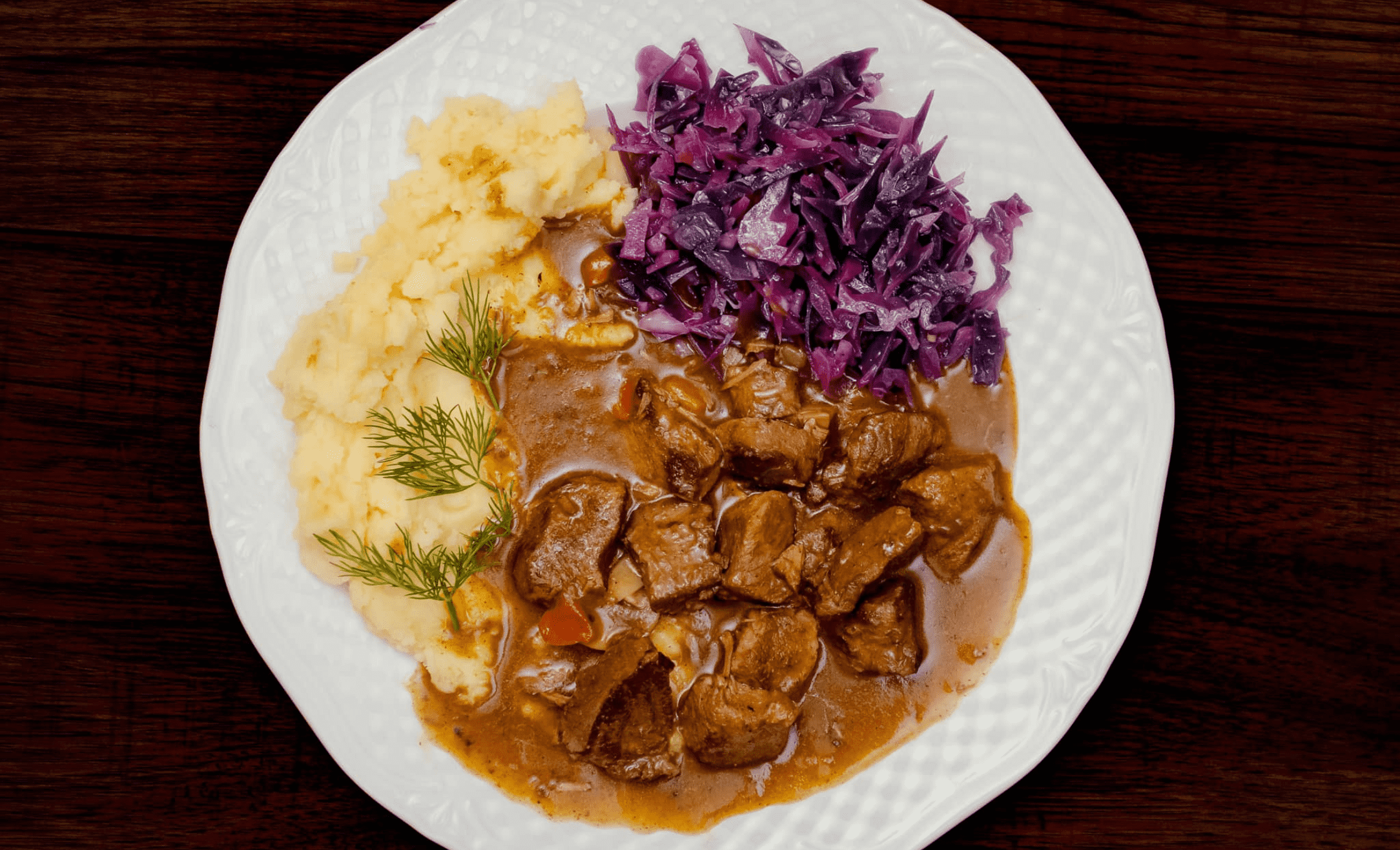 zamek miedzylesie restauracja