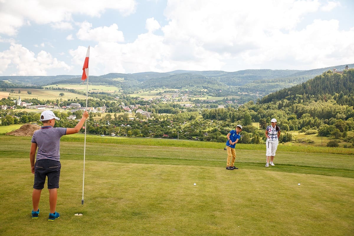 golfowa wioska