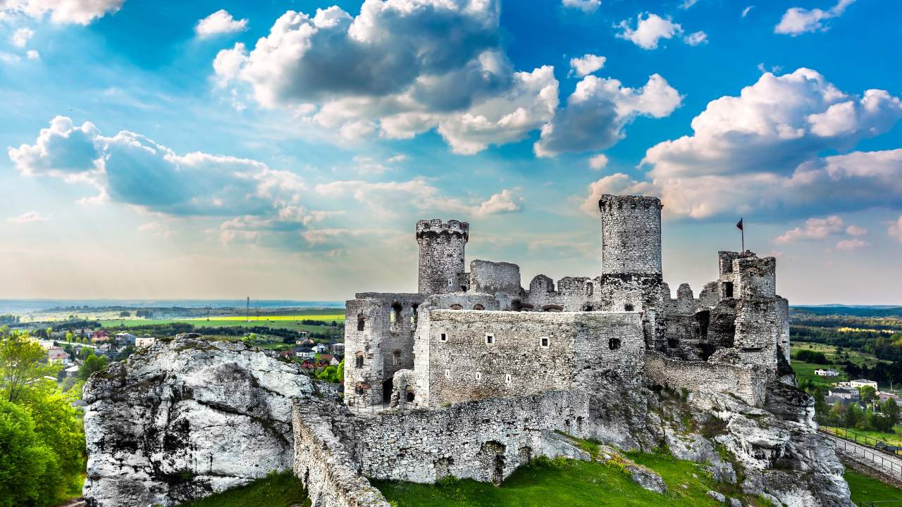 zamek ogrodzieniec