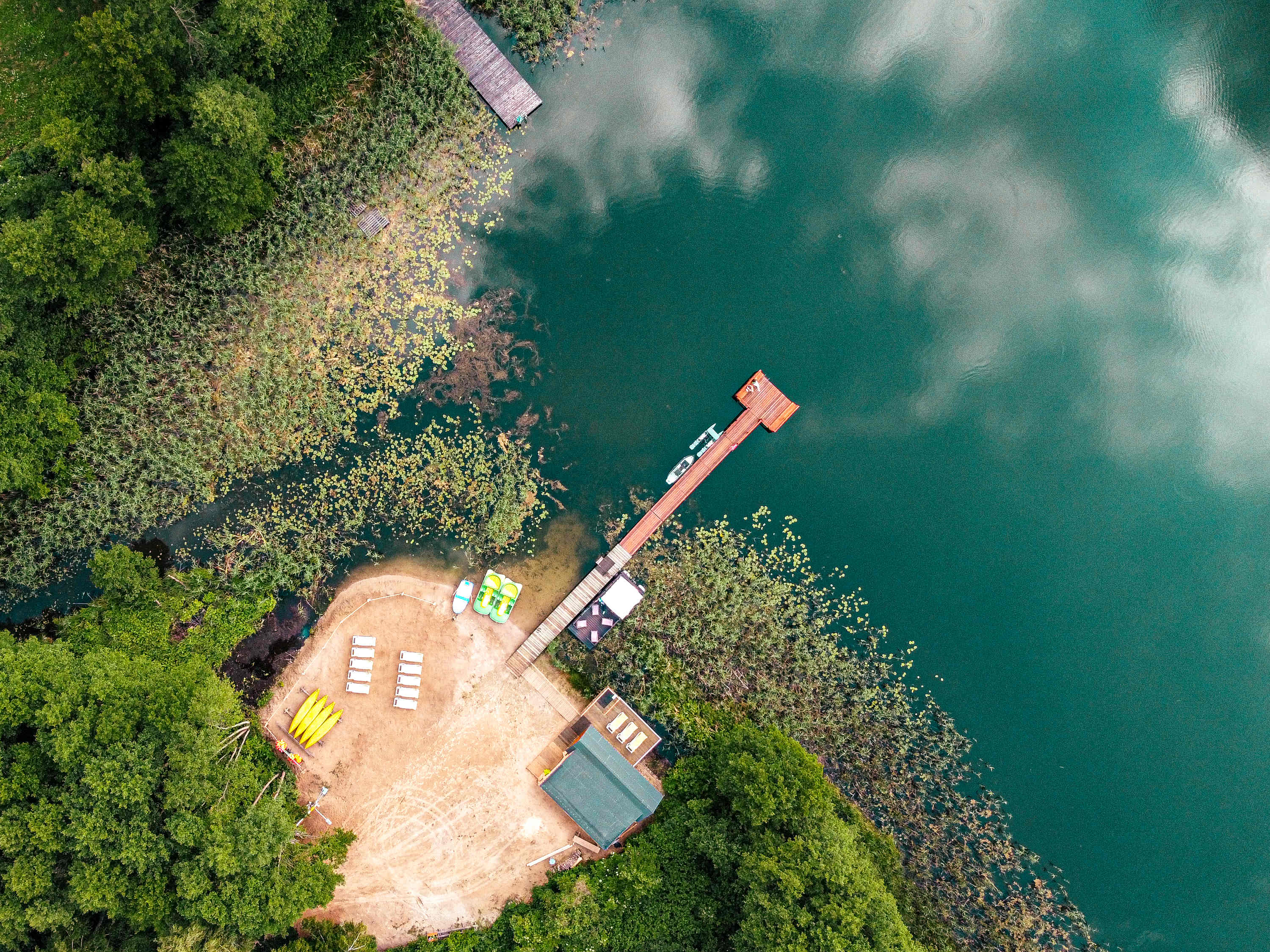 Jezioro Forbin hotel Gleboczek