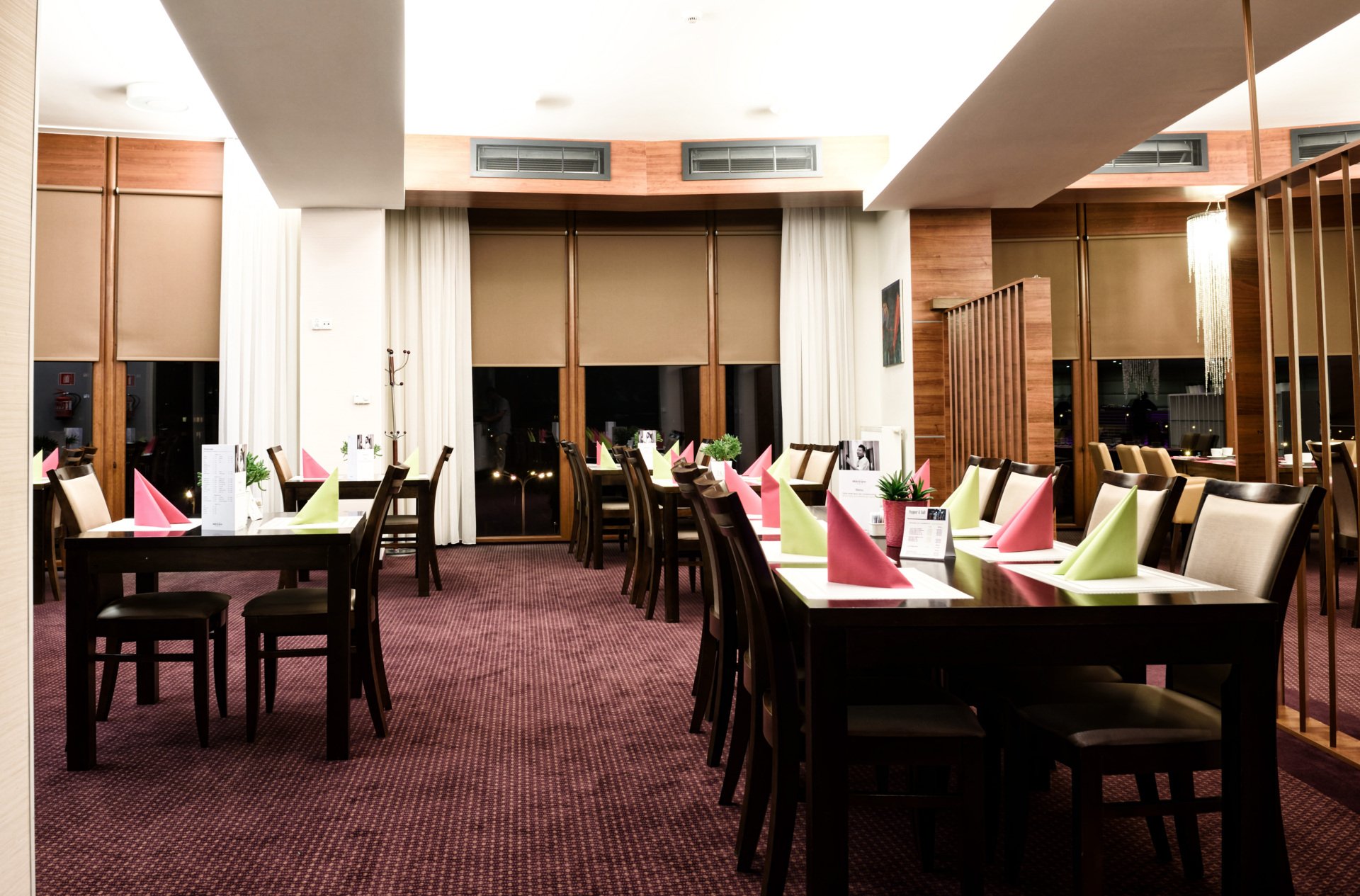 hotel vestil piotrkow trybunalski restauracja 2