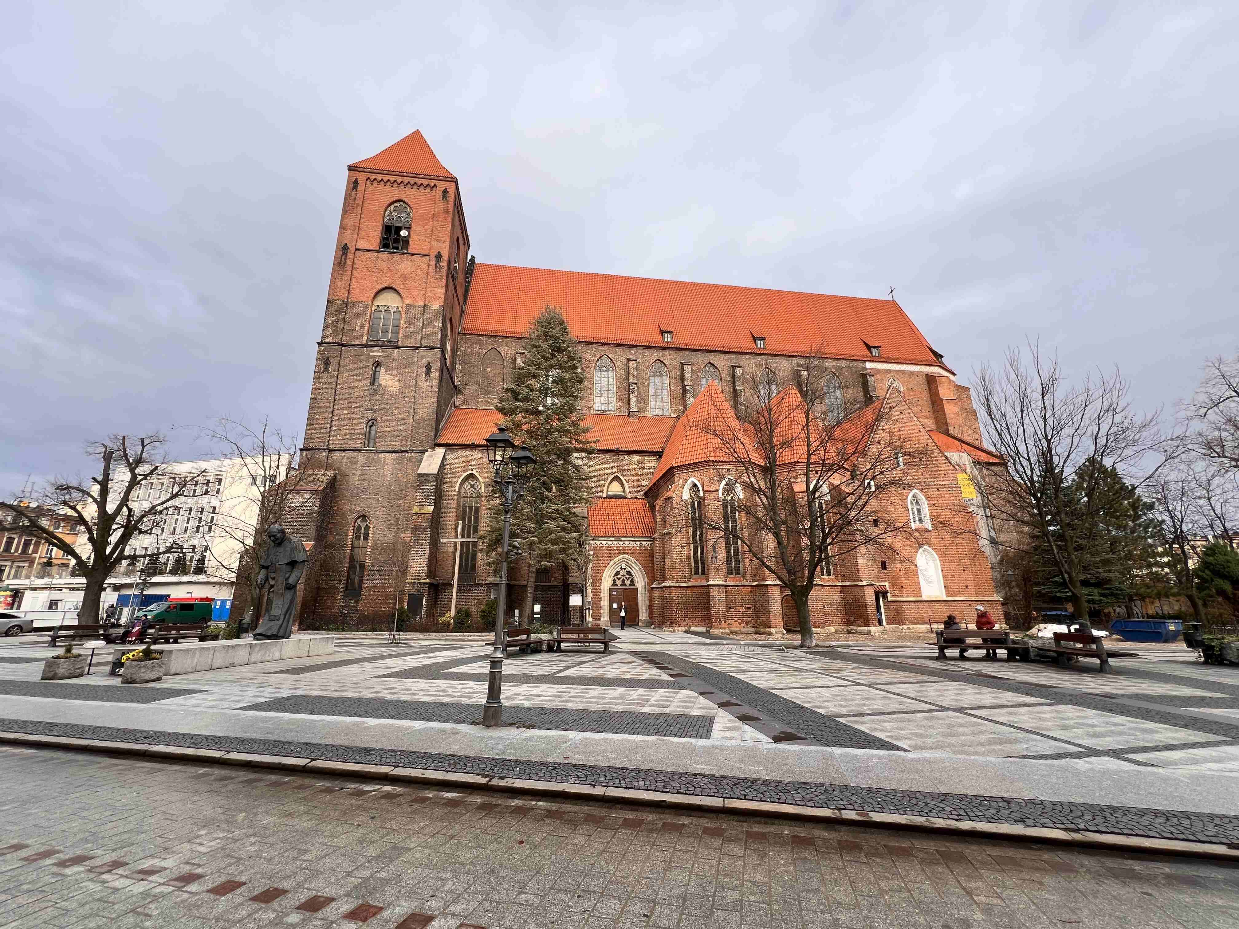 Kosciol sw. Mikolaja w Brzegu