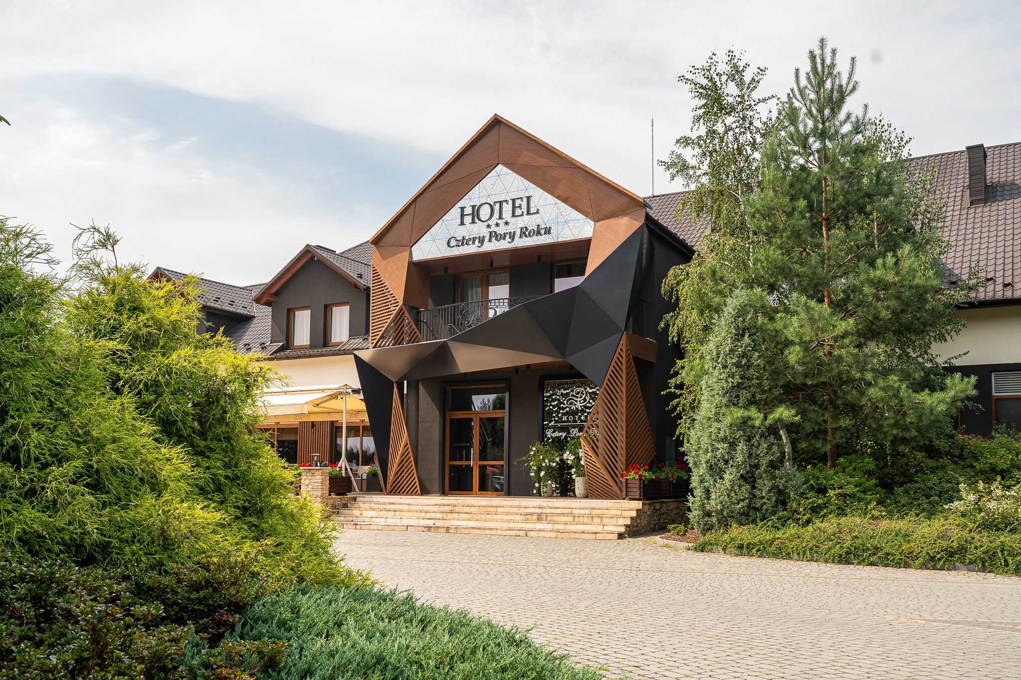 hotel cztery pory roku glogow malopolski1