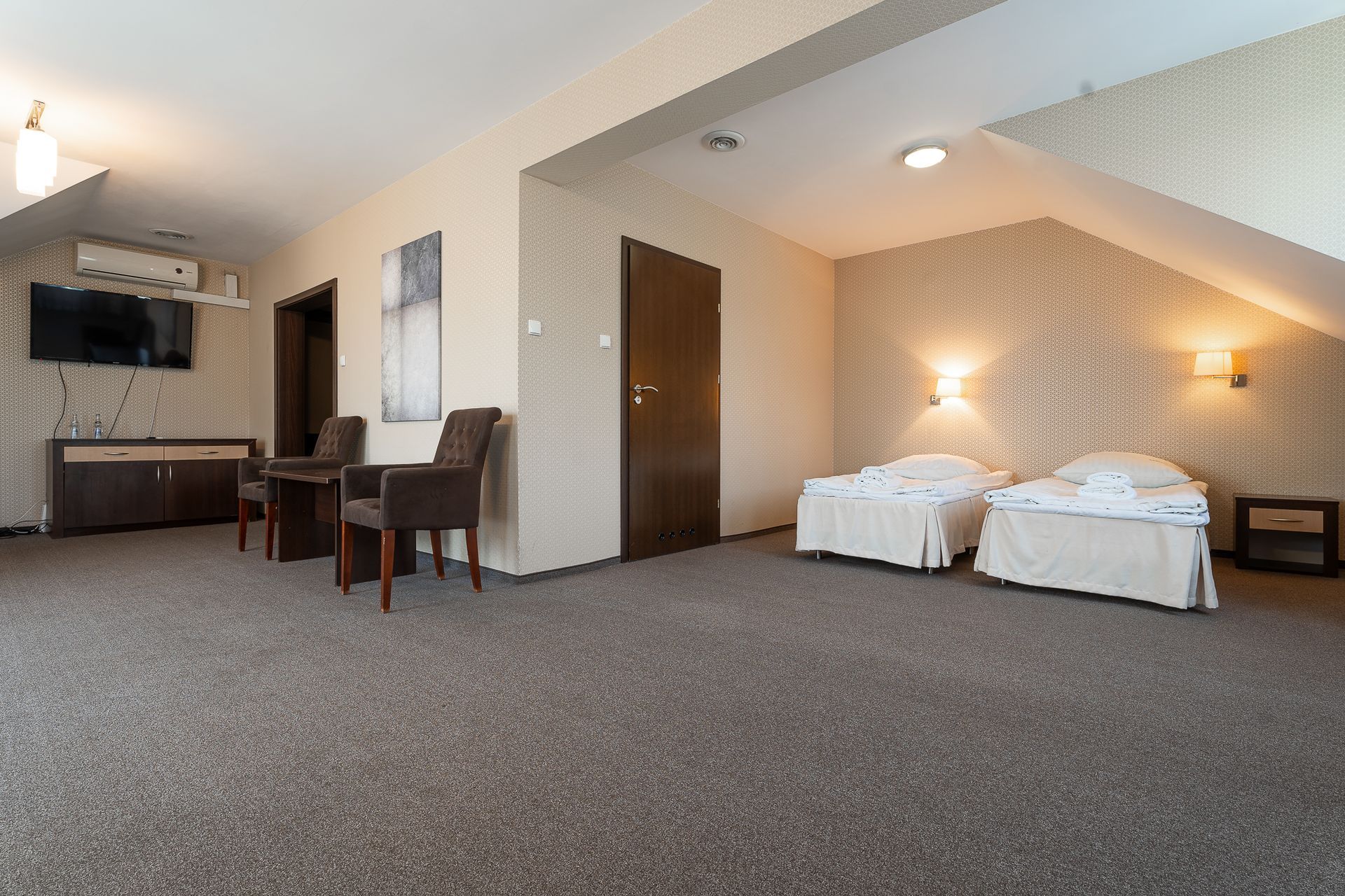 hotel cztery pory roku glogow malopolski pokoje
