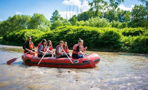 Spływy pontonowe i kajakowe Ski-Raft